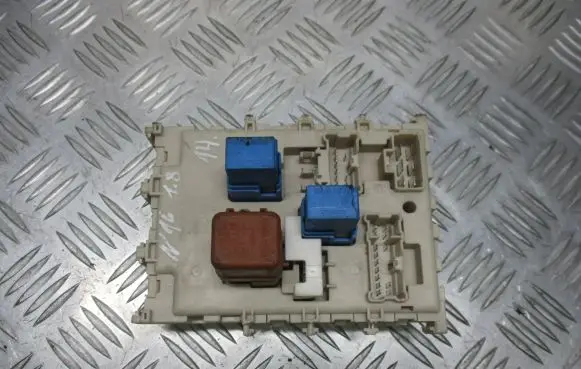 Nissan Almera N16 Fuse box set 243505M310