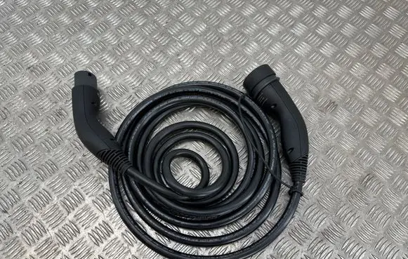 KIA EV3 Electric car charging cable 7BZ5F123T