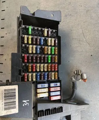 Mercedes-Benz A W169 Fuse box set 1695451740