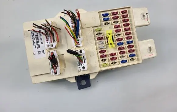 SsangYong Tivoli Central body control module 82150-35230