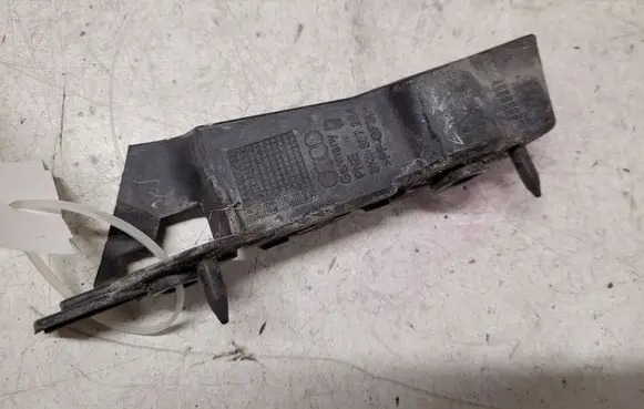 Audi A4 S4 B8 8K Front bumper mounting bracket 8K0807284