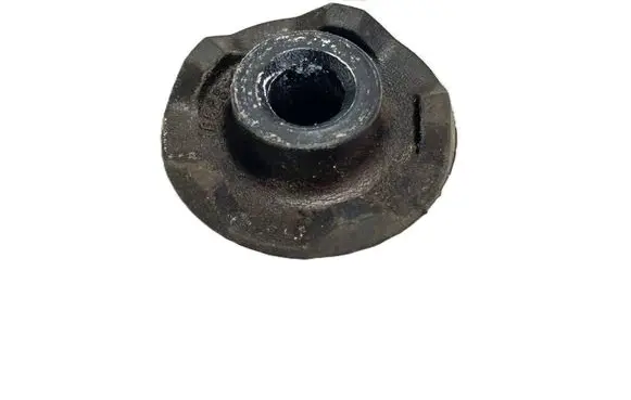 Radiator mount bracket