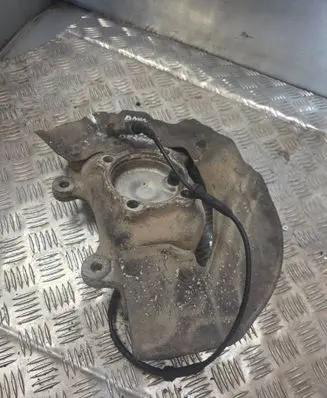BMW 7 E65 E66 Front wheel hub 