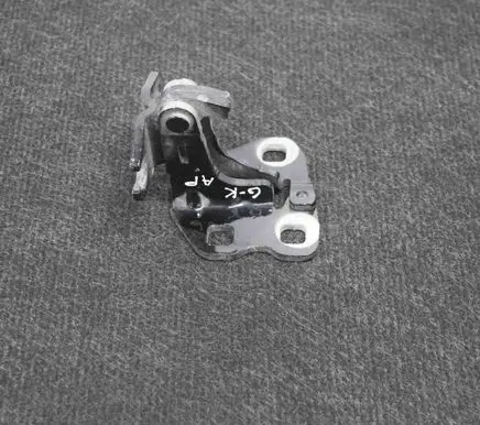 Tesla Model 3 Rear door lower hinge 18250