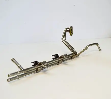 Skoda Yeti (5L) Fuel line pipe 03F121497A