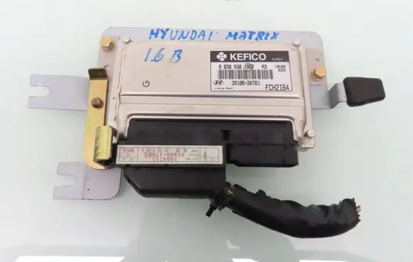 Hyundai Matrix Engine control unit/module 3910826761 9030930186F