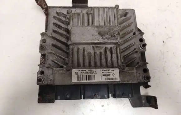 Renault Laguna III Engine control unit/module 8200793109 8200726923 S122326132A