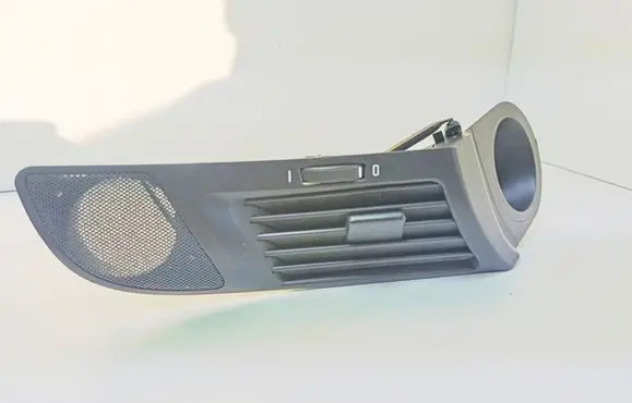BMW 5 E39 Dashboard side air vent grill/cover trim 8391174