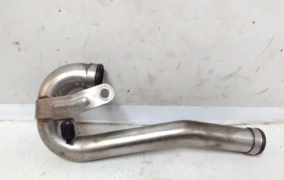 Nissan Juke I F15 EGR valve line/pipe/hose 0711 744818 16B060911