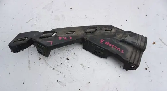 Hyundai Tucson TL Headlight/headlamp mounting bracket LIZG