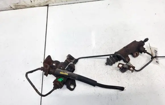 Toyota Avensis T250 Clutch master cylinder 
