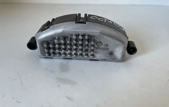 Skoda Octavia Mk3 (5E) Heater blower motor/fan resistor 5Q0907521E F011500108 CZ2468107193