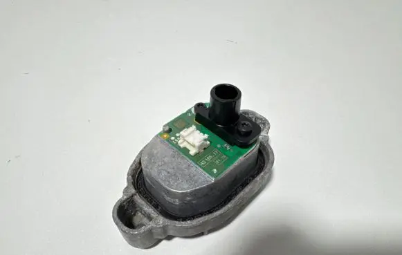 BMW 3 F30 F35 F31 LED ballast control module 63117419610 7419610