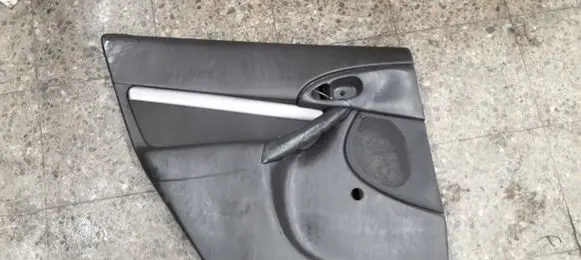 Ford Focus Rear door card panel trim 98-ab-a27407