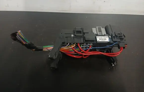 Volvo V70 Fuse box set DPN13797966HWB