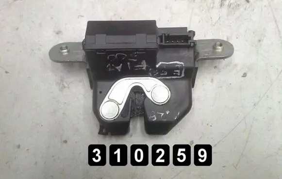 Fiat 500 Front door lock 
