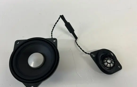 BMW 4 F32 F33 Parcel shelf speaker 9169690 27001704 61928910