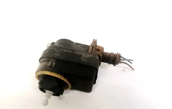 Headlight level adjustment motor