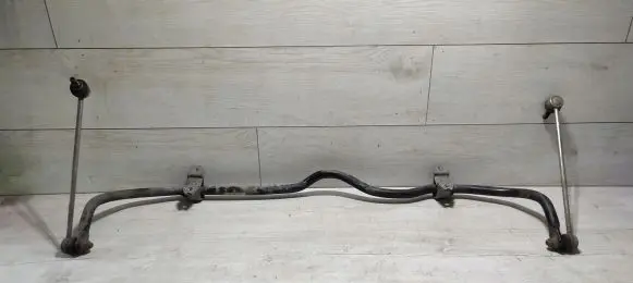 Volkswagen Tiguan Front anti-roll bar/sway bar 1K0411335C 5N0807248D