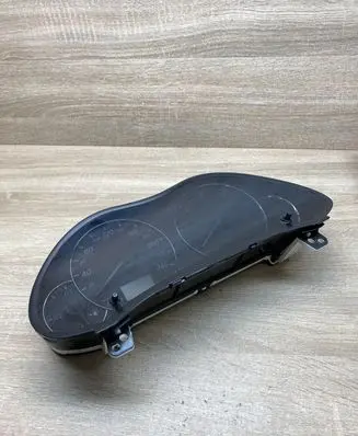 Speedometer (instrument cluster)