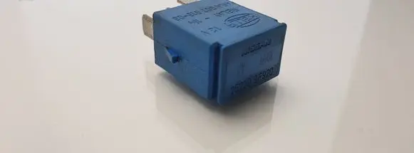 Nissan Almera Tino Other relay 4RA00781303
