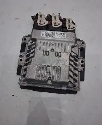 Peugeot 308 Engine control unit/module ECU 9800268980
