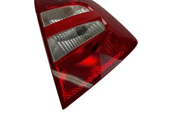Skoda Fabia Mk1 (6Y) Rear/tail lights 6Y6945096B 6Y6945112B
