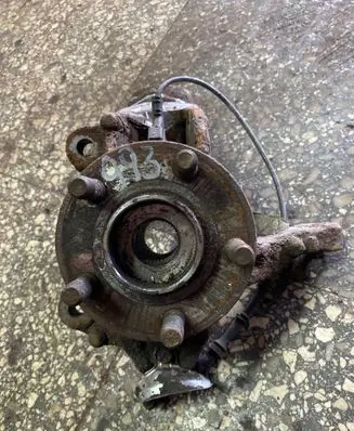 Ford Galaxy Front wheel hub