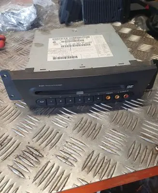 Chrysler Pacifica CD/DVD changer P05094031AD