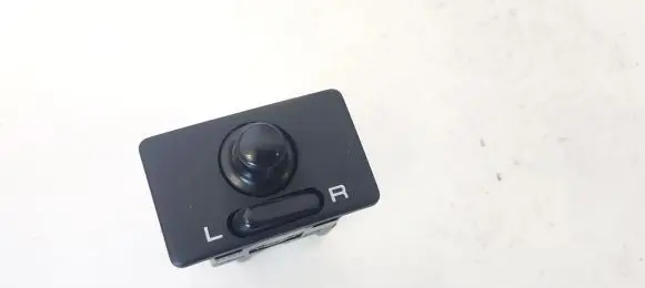 Nissan Almera Wing mirror switch 82250
