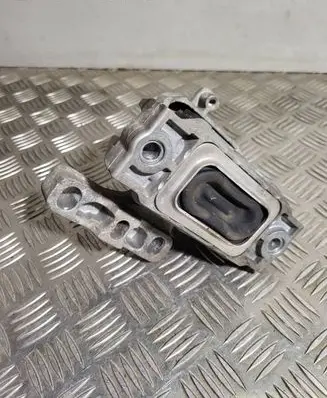 Skoda Octavia Mk2 (1Z) Engine mount bracket 1K0199262AT