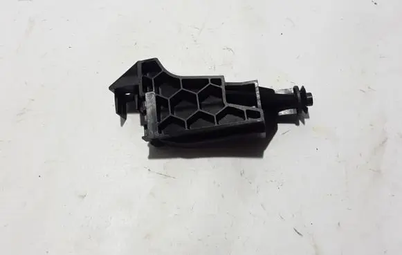 Volvo XC40 Radiator mount bracket 31686406