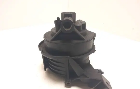 Volvo C30 Fuel filter housing 9645928180