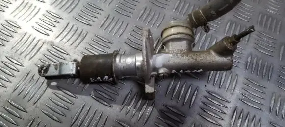 Nissan Almera Clutch master cylinder