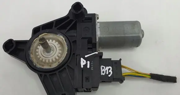 Mercedes-Benz B W246 W242 Rear door window regulator motor A2469063200