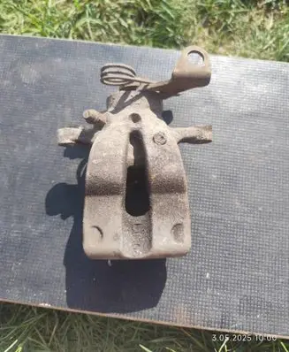 Alfa Romeo 147 Rear brake caliper
