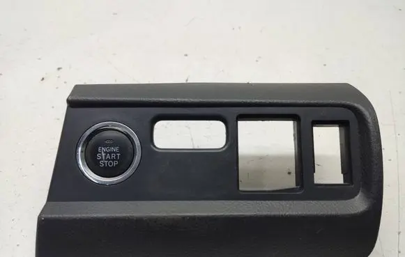 Toyota Corolla Verso AR10 Engine start stop button switch 554470F010 15A710