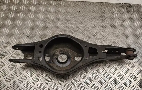 Toyota Prius (XV60) Rear upper control arm/wishbone