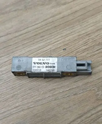 Volvo V70 Airbag deployment crash/impact sensor 9452777 008318 140706
