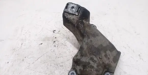 Audi A6 S6 C5 4B Engine mounting bracket 8D0199307G