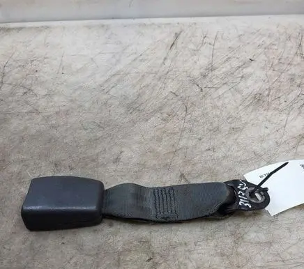 Hyundai Santa Fe Middle seatbelt buckle (rear)