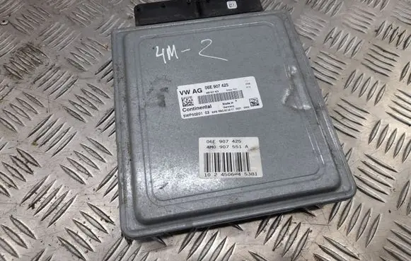 Audi Q7 4M Engine control unit/module 06E907425 4M0907551A