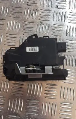 Audi A4 S4 B6 8E 8H Rear door lock 8e1837016c