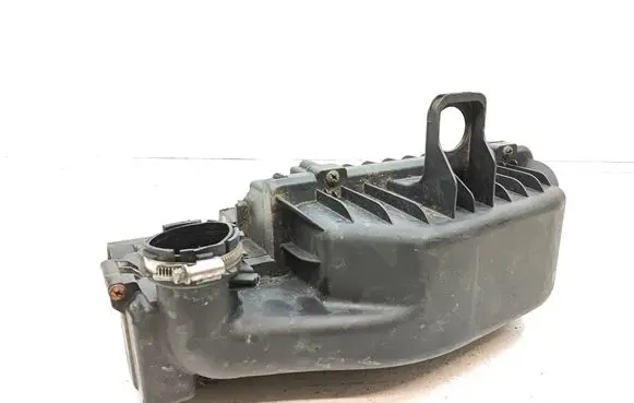 Peugeot 208 I Air filter box 9670851880 090350 090352