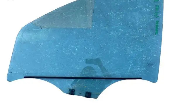 Dacia Dokker Front windscreen/windshield window 803139442R