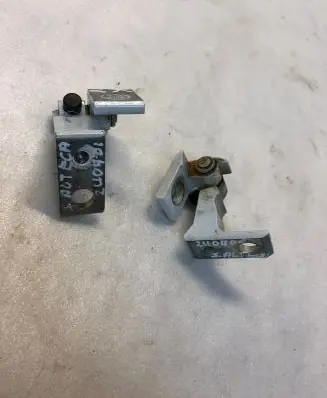 Seat Ateca Front door hinge set 8x0831404e