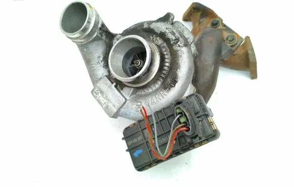 Mercedes-Benz E W211 Turbo A6420901480 GT2056V 76515557