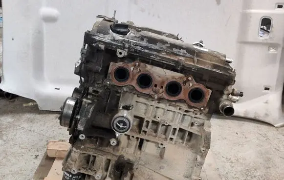 Toyota Avensis T250 Engine 1AZFSE 1AZ2553064 1AZT62QB