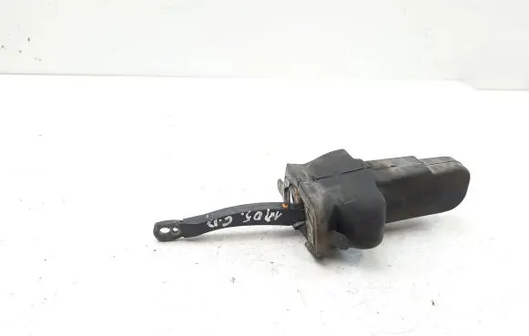 Rear door check strap stopper