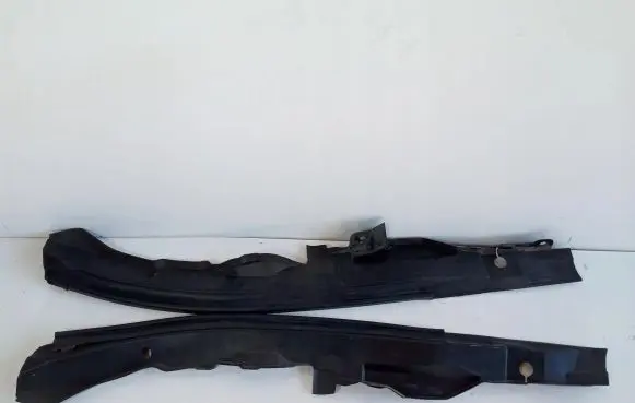 Infiniti Q70 Y51 Fender end trim 658201MA0A